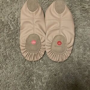 Kids Ballet Shoes in Cream